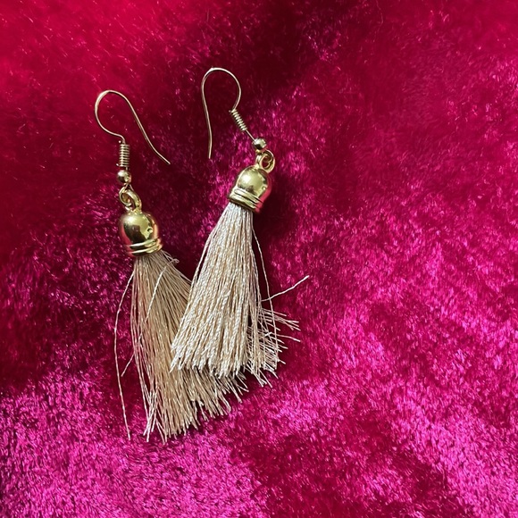 Funky Earring - Picture 3 of 3